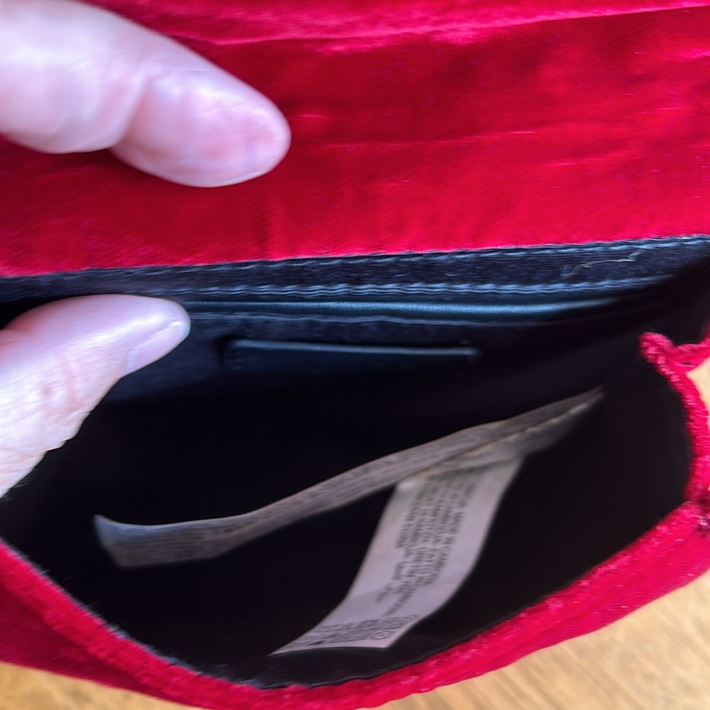 Purse - Picture 2 of 3